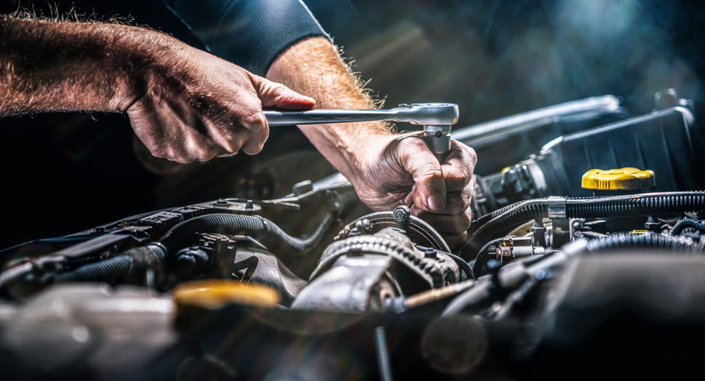always fix car issues before selling to an auto dealer 